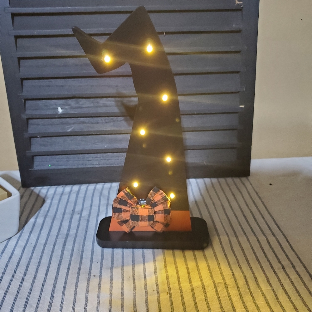 Witch hat decor